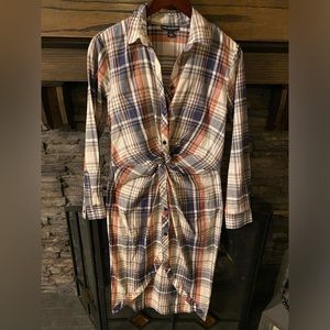 Thread Story Shirt Dress Size Small Twist Front Long Sleeve Hi Low Hem plaid